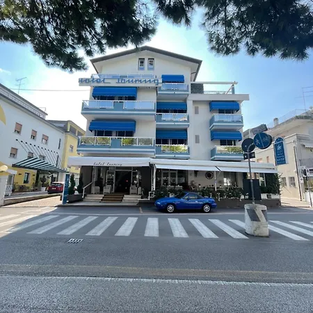 Hotel Touring 3*