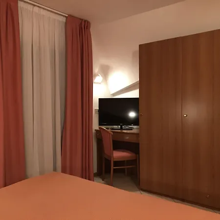 Hotel Touring 3*