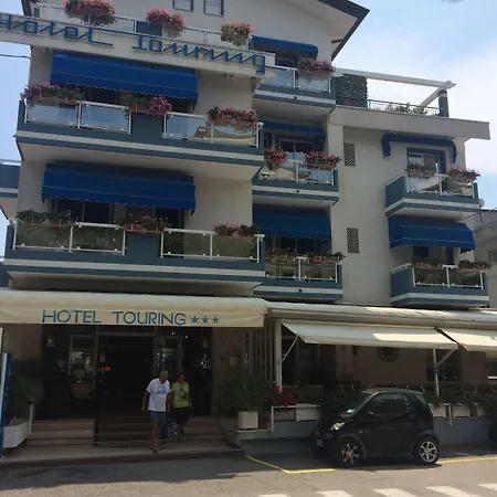 Touring Hotel