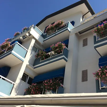 Hotel Touring 3*
