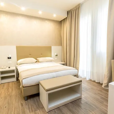 Touring Hotel 3*