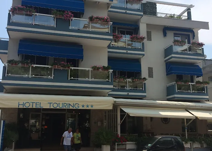 Touring Hotel