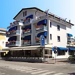 Hotel Touring 3*