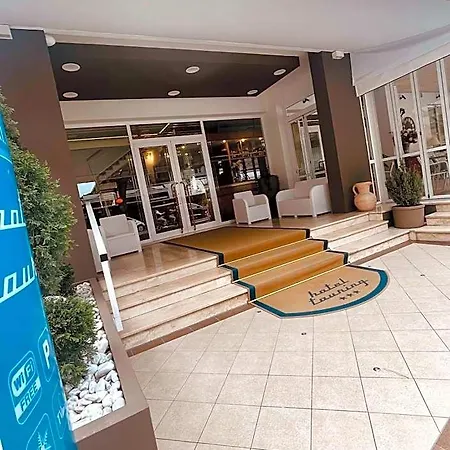Hotel Touring 3*