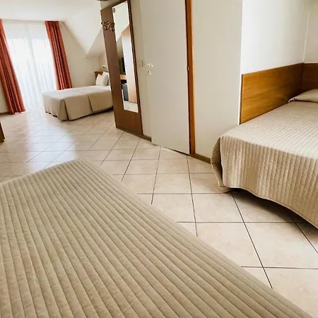 Touring فندق ليدو دي يسولو