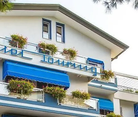 Touring 3* ليدو دي يسولو